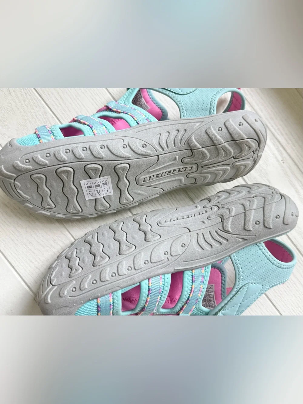 Skechers lightweight breathable